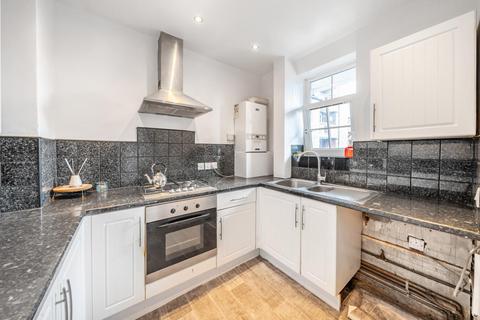 2 bedroom flat for sale, Kennington Road, Kennington, London, SE11