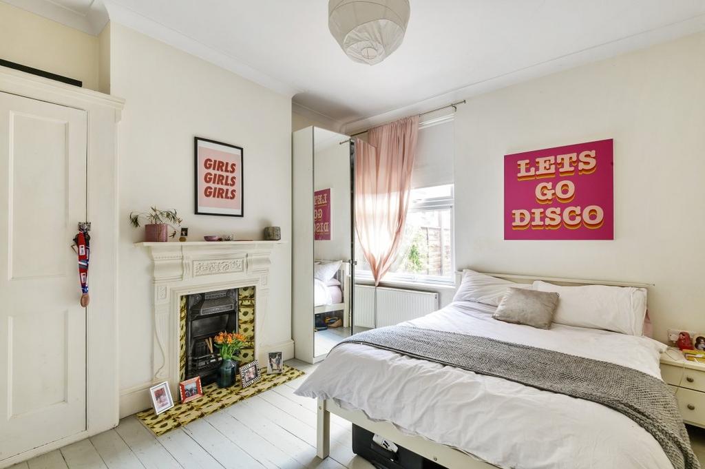 Apartment in London - View 4