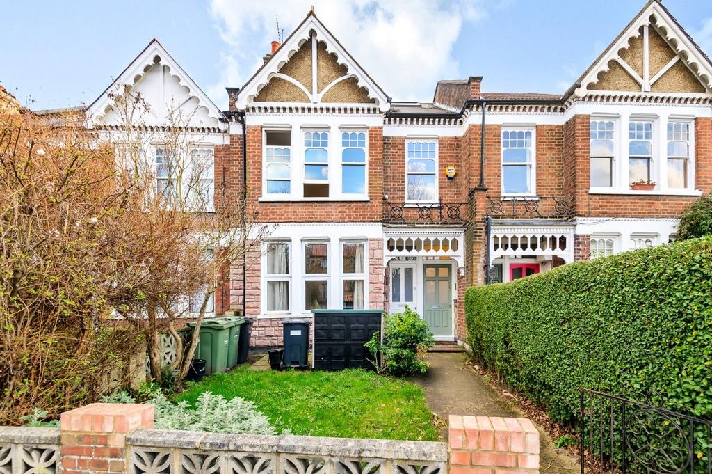 Apartment in London - More