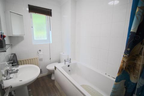 19 Gideon Close, Birmingham, B25 8LG