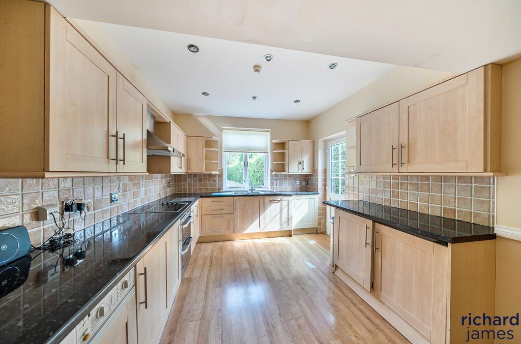 Fd15731b6d0547c69dbf87e7648f632d