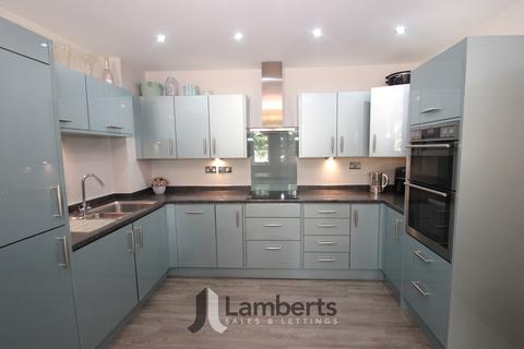 2 bedroom flat for sale, Berrington Close, Ipsley, B98