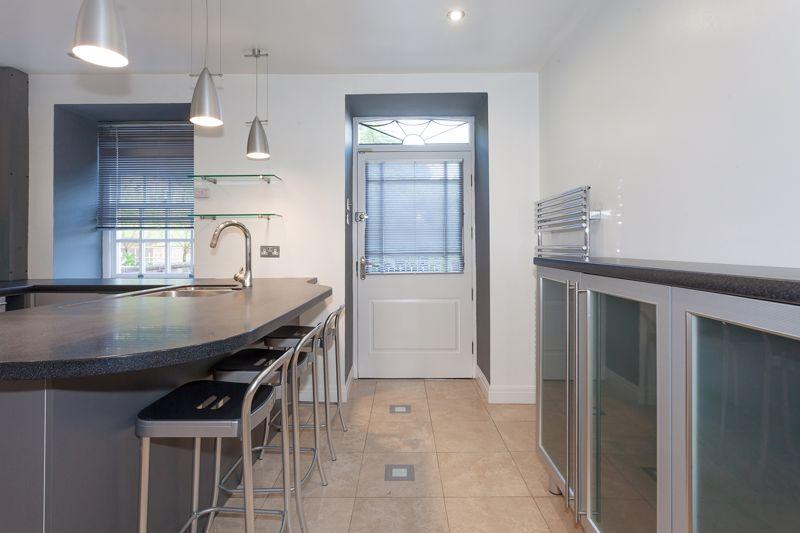 Dining kitchen