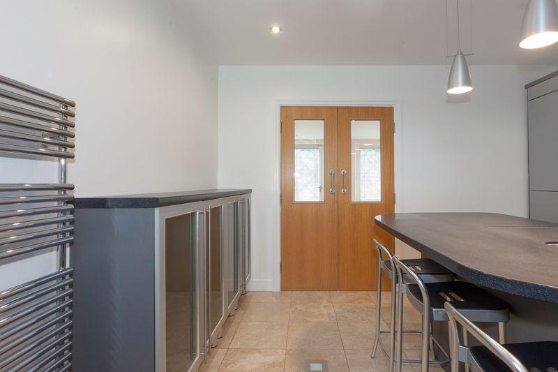 Dining kitchen