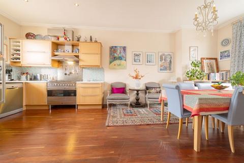 3 bedroom apartment for sale, Belsize Road, London