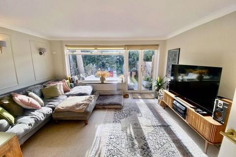 undefined, Western Drive, Wooburn Green HP10