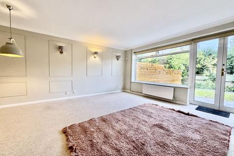 undefined, Western Drive, Wooburn Green HP10