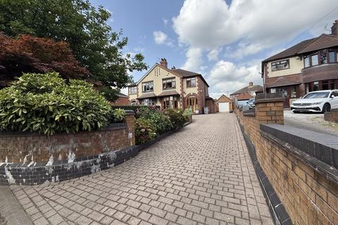 3 bedroom semi-detached house for sale, Birches Head Road, Stoke-On-Trent
