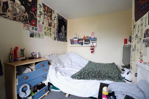 2 bedroom terraced house for sale, Osborne Street, Bletchley, Milton Keynes