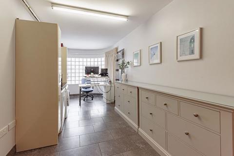3 bedroom townhouse for sale, Broad Street, Old Portsmouth