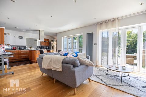 4 bedroom detached bungalow for sale, Craigmoor Avenue, Bournemouth, BH8 9