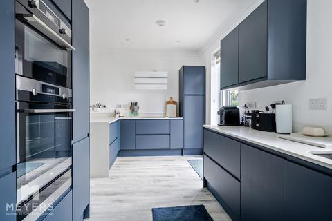 5 bedroom detached house for sale, Ferndown BH22