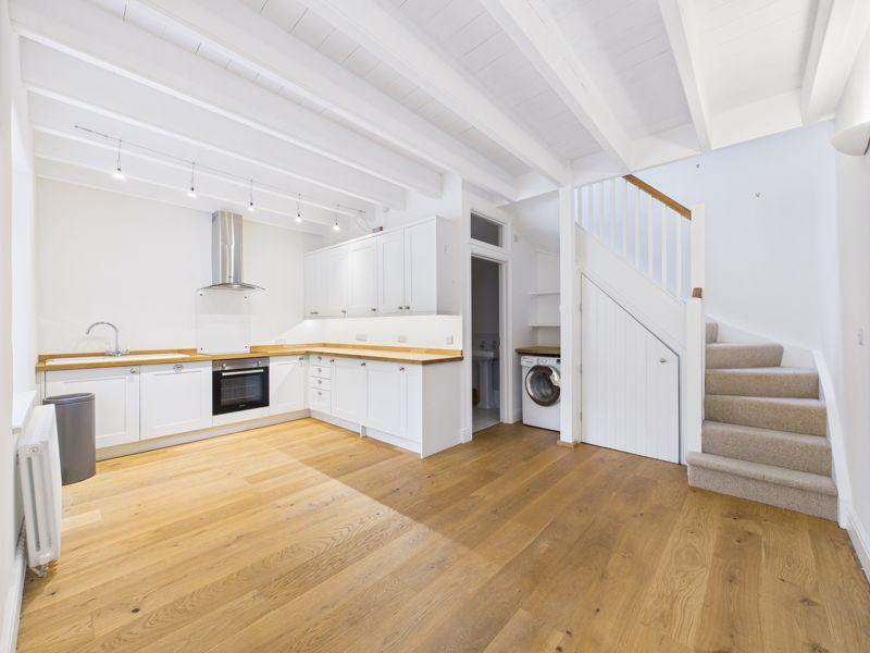 Kitchen/living area