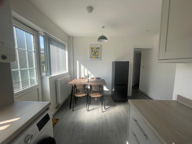 Kitchen Diner 1.jpg
