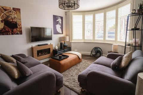 undefined, Luton LU3