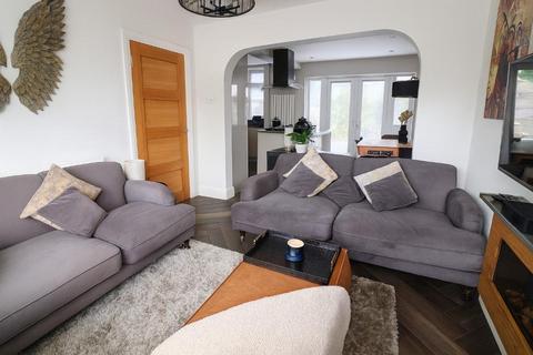 undefined, Luton LU3
