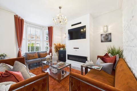 21 Furlong Road, Gloucester, GL1 4UT