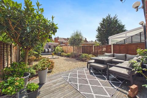 21 Furlong Road, Gloucester, GL1 4UT