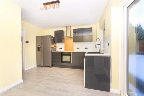 3 bedroom bungalow for sale, Ffordd Gwyndy, Penrhosgarnedd, Bangor, Gwynedd, LL57