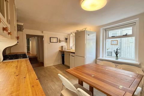 16 Douglas Row, Inverness, IV1 1RE