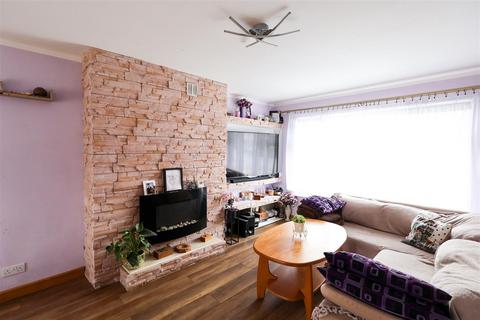 5 bedroom semi-detached house for sale, Saxty Way, Sowerby