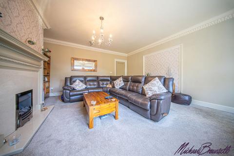 4 bedroom barn conversion for sale, Highgate Road, Bradford BD13