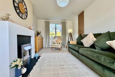 28 Brynhyfryd Terrace, Brynithel, Abertillery, NP13 2HL