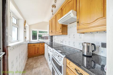 3 bedroom terraced house for sale, Lyndhurst Road, Thornton Heath, CR7