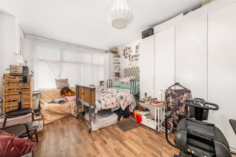 3 bedroom terraced house for sale, Nutfield Road, Thornton Heath, CR7
