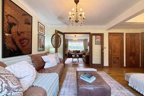 undefined, Lumley Road, Horley RH6