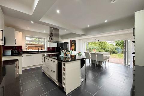 undefined, Lumley Road, Horley RH6