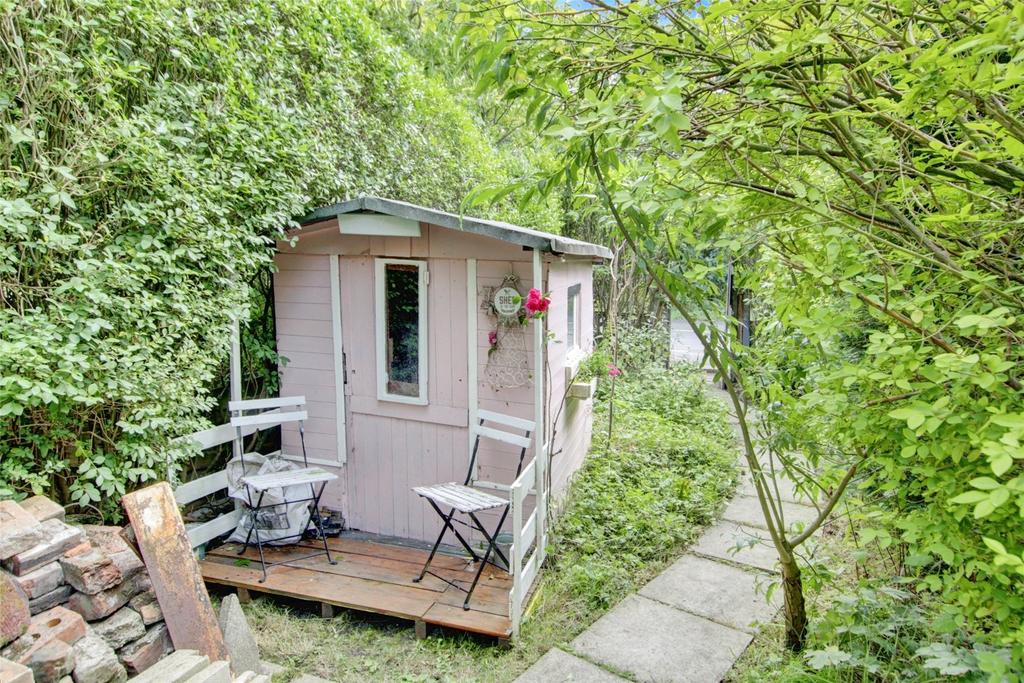 Summer House/Shed