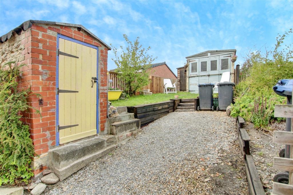 Driveway/Garden
