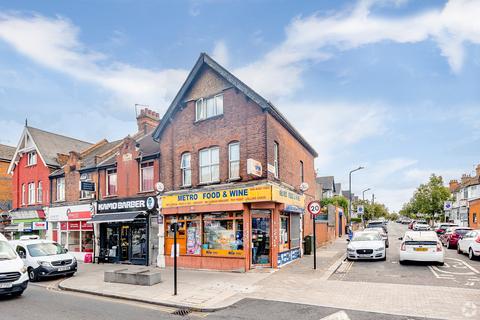 Retail property (high street) to rent, 148 Greenford Rd Harrow HA1 3QP