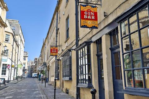 Pub for sale, 2-3 Queen Street Bath BA1 1HE