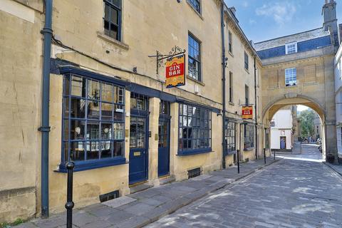 Pub for sale, 2-3 Queen Street Bath BA1 1HE