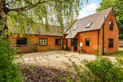 undefined, Lowndes Way, Winslow, Buckingham, Buckinghamshire, MK18