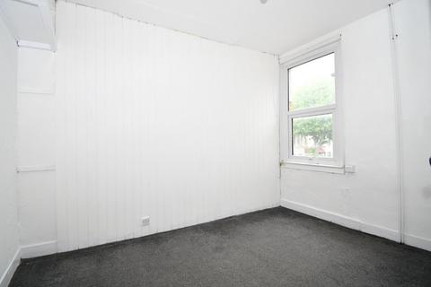 2 bedroom maisonette for sale, Keppel Road, London,  E6