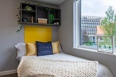 undefined, Cromwell Range, Manchester M14