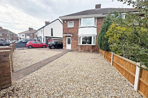 Rudham Avenue, Grimsby, N.E. Lincs, DN32 0AX