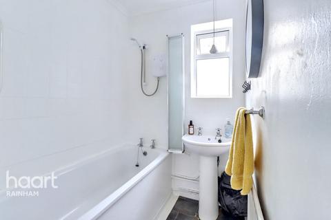 92 Bader Way, Rainham, RM13 7HT