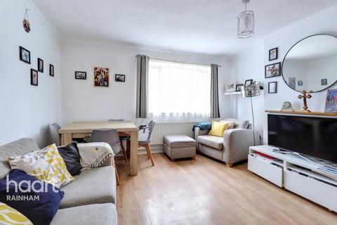 92 Bader Way, Rainham, RM13 7HT