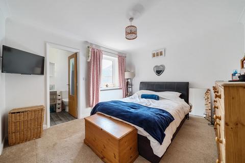 Shenstone Foldhill Close, Martock, TA12 6PF