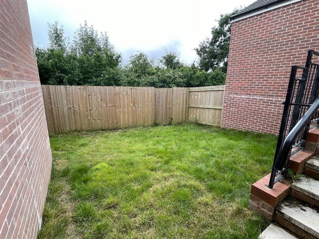 44 Tasker Way Photo-Garden 2.jpg