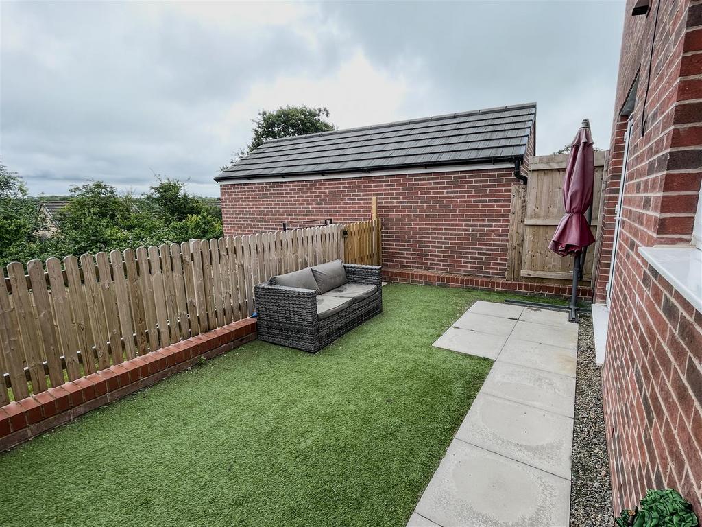 44 Tasker Way Photo-Garden 5.jpg