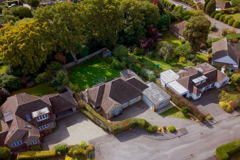4 bedroom detached bungalow for sale, Foxfields, West Chiltington, RH20