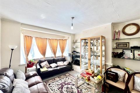 3 bedroom end of terrace house for sale, Alderwick Drive, Hounslow TW3