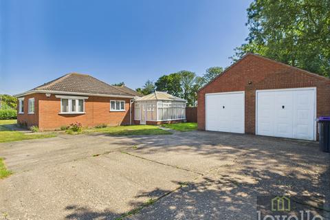 3 bedroom detached bungalow for sale, Beesby Road, Alford LN13