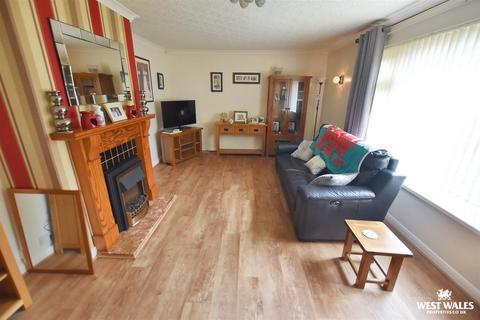 3 bedroom detached bungalow for sale, Trevaughan Close, Haverfordwest