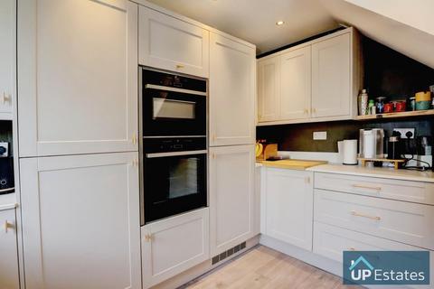 6 Arnold Road, Stoke Golding, Nuneaton, CV13 6JG